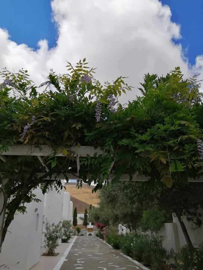 Mouras Resort Livadi  Esterno foto